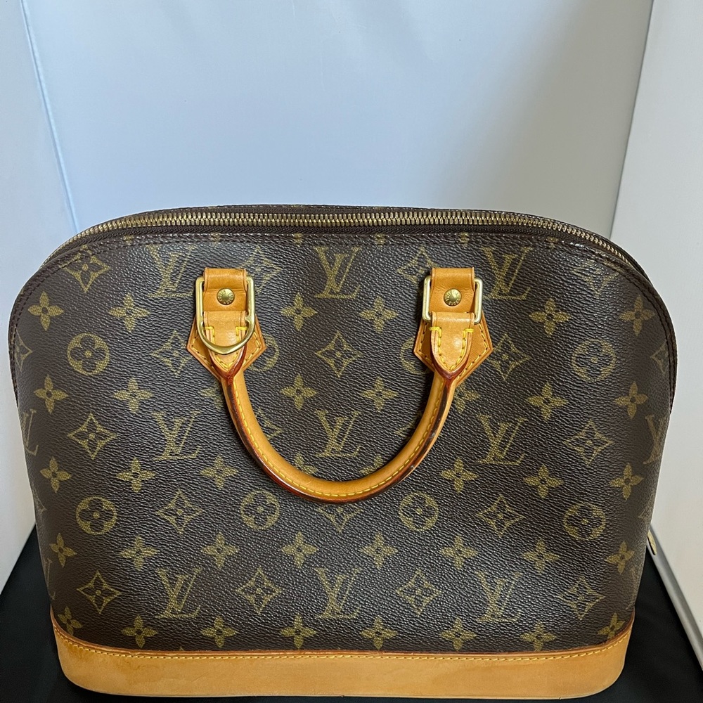 Louis Vuitton Alma PM